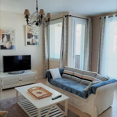 Appt cosy 65 m2 coeur de ville à 150 m de la plage Royan Buitenkant foto