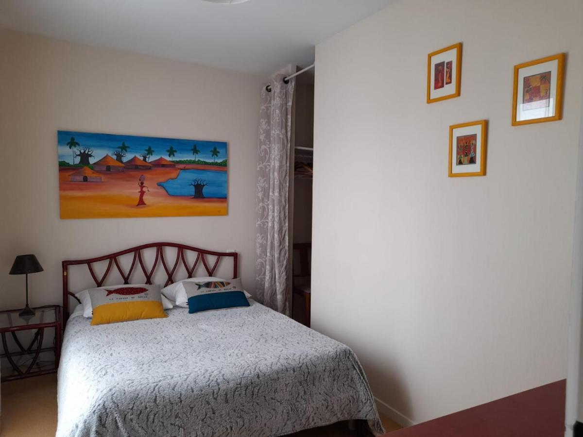 Appt cosy 65 m2 coeur de ville à 150 m de la plage Royan Buitenkant foto